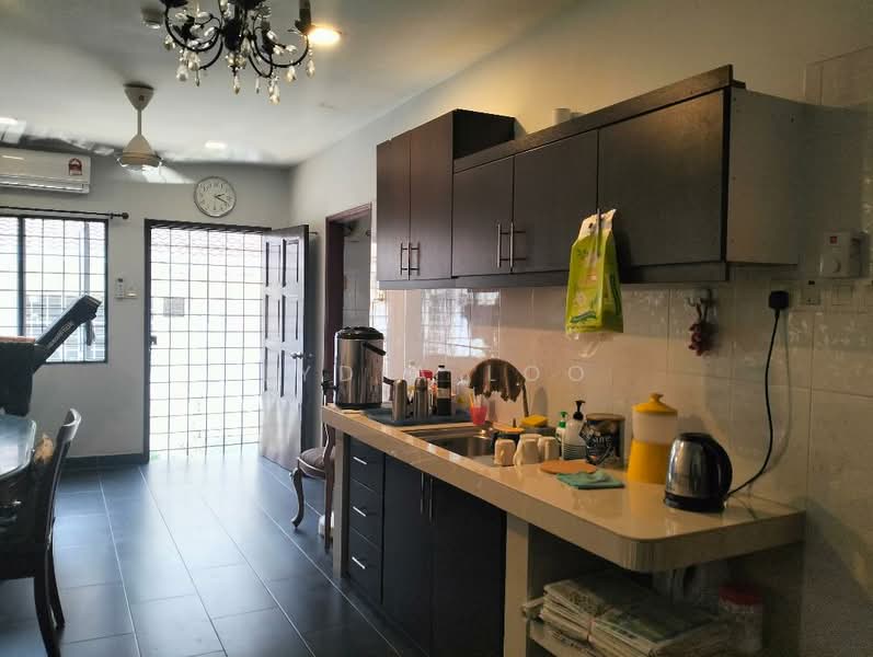 2-storey Terraced House for Sale in Usj 11 (Subang Jaya) - Lydia Loo - Kitchen - PropertyGuru.com.my