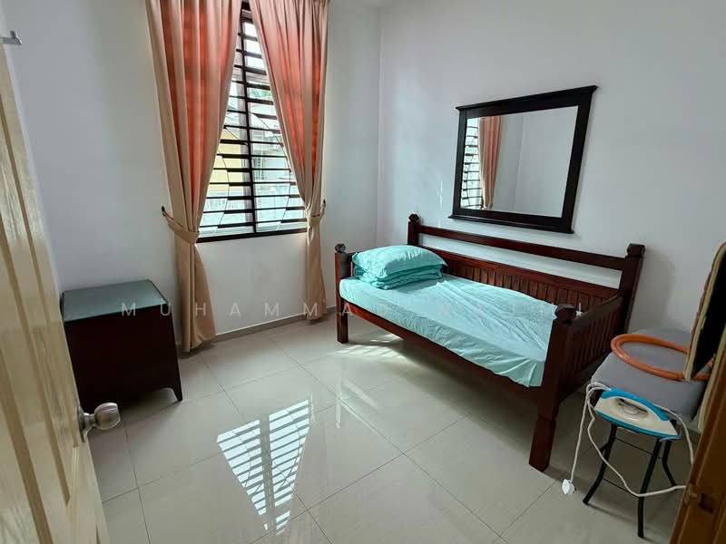 Bungalow House untuk Dijual di Kemaman (Terengganu) - Muhammad Najmi - Bedroom - PropertyGuru.com.my