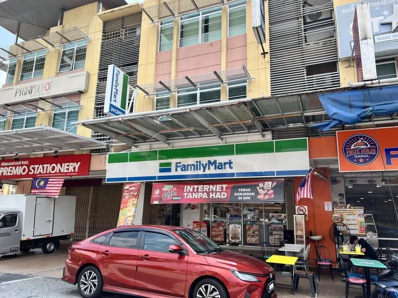 Kedai untuk Dijual di Kelana Jaya (Petaling Jaya) - Tyler Tan - Exterior - PropertyGuru.com.my
