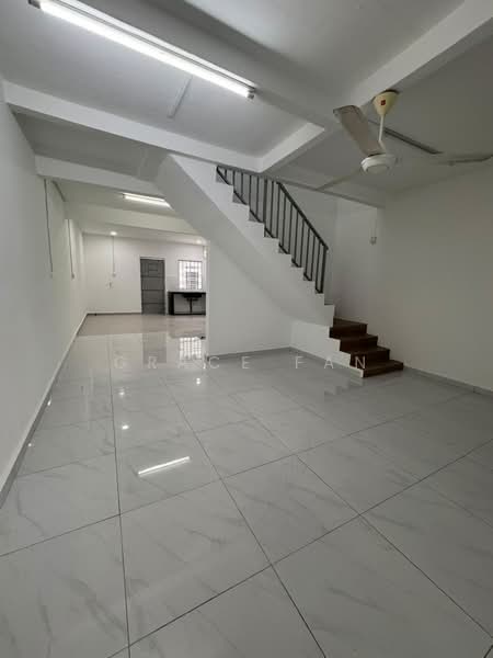 2-storey Terraced House for Sale in Taman Kluang Indah (Kluang) - Grace Fan - Interior - PropertyGuru.com.my