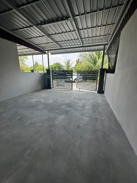 2-storey Terraced House for Sale in Taman Kluang Indah (Kluang) - Grace Fan - Exterior - PropertyGuru.com.my