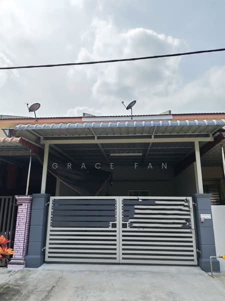 2-storey Terraced House for Sale in Taman Kluang Indah (Kluang) - Grace Fan - Exterior - PropertyGuru.com.my