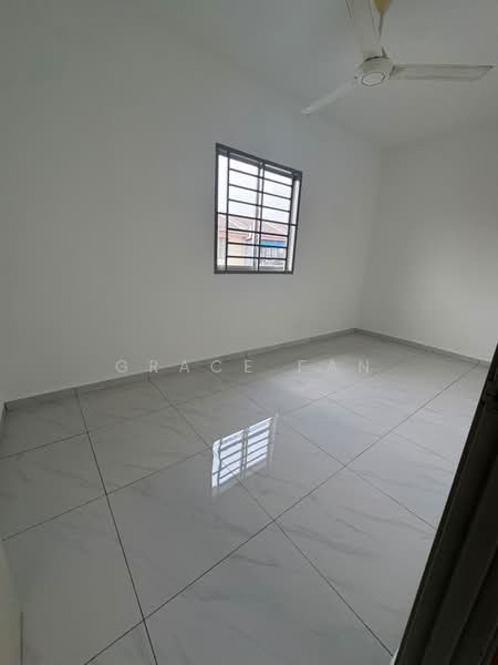 2-storey Terraced House for Sale in Taman Kluang Indah (Kluang) - Grace Fan - Interior - PropertyGuru.com.my