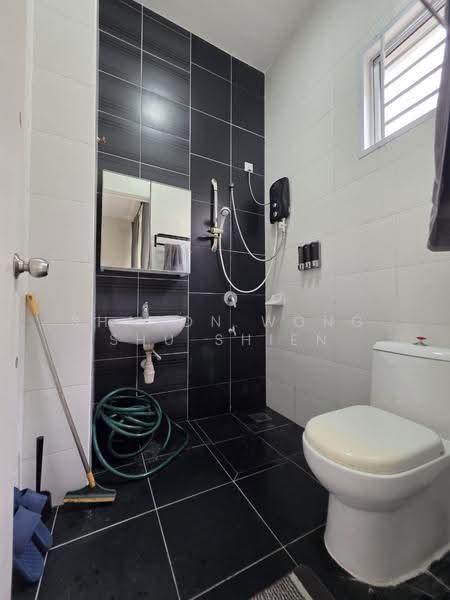 Rumah Teres 3-Tingkat untuk Dijual di Setia Eco Cascadia (Tebrau) - Sharon Wong Shu Shien - Bathroom - PropertyGuru.com.my