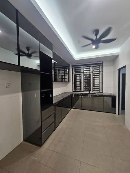 2-storey Terraced House for Sale in Mutiara Rini (Skudai) - Iden Tan - Kitchen - PropertyGuru.com.my