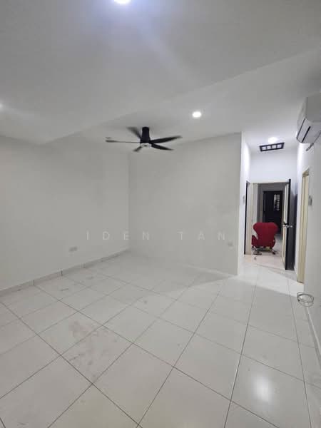 2-storey Terraced House for Sale in Mutiara Rini (Skudai) - Iden Tan - Living Room - PropertyGuru.com.my