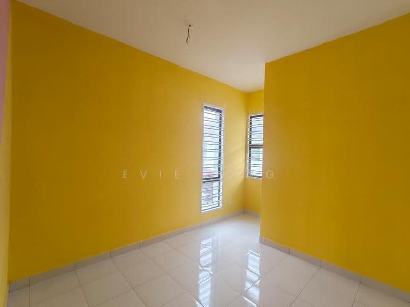 2-storey Terraced House for Sale in Bandar Tiram (Ulu Tiram) - Evie Song - Interior - PropertyGuru.com.my