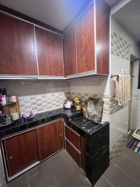 Pangsapuri untuk Dijual di Rajawali Apartment - SK Luk - Kitchen - PropertyGuru.com.my