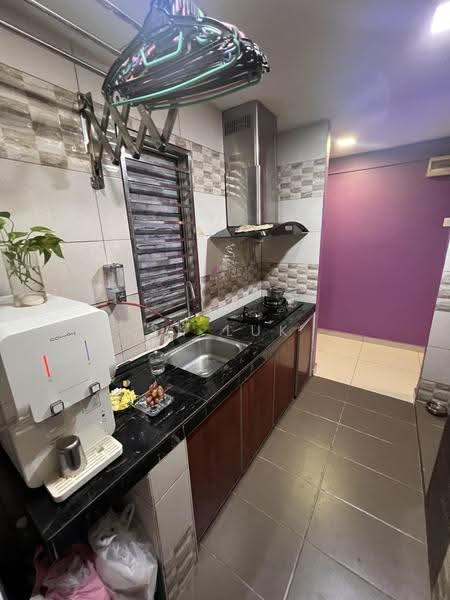 Pangsapuri untuk Dijual di Rajawali Apartment - SK Luk - Kitchen - PropertyGuru.com.my