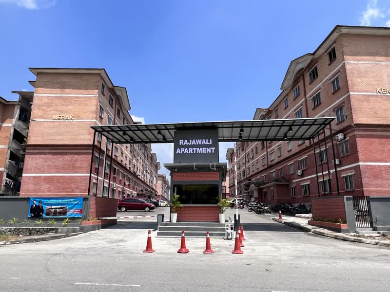 Pangsapuri untuk Dijual di Rajawali Apartment - SK Luk - Exterior - PropertyGuru.com.my
