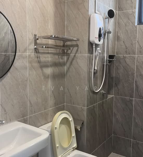 Kondominium untuk Disewa di The Herz - Eva Yap - Bathroom - PropertyGuru.com.my