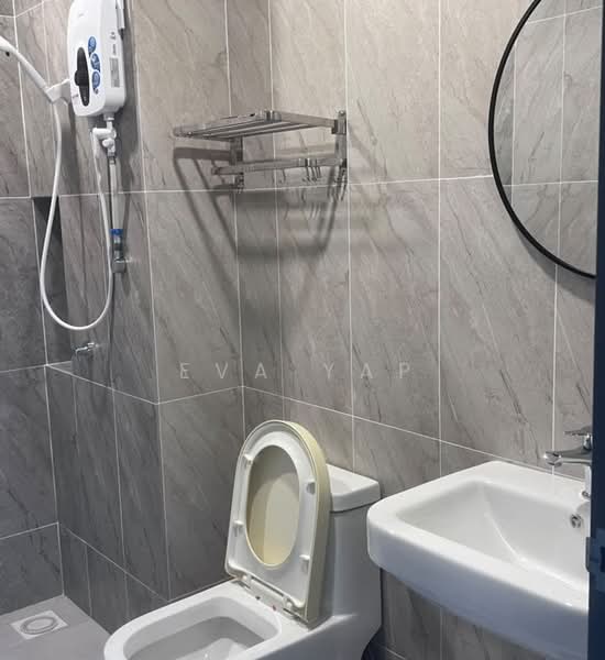Kondominium untuk Disewa di The Herz - Eva Yap - Bathroom - PropertyGuru.com.my