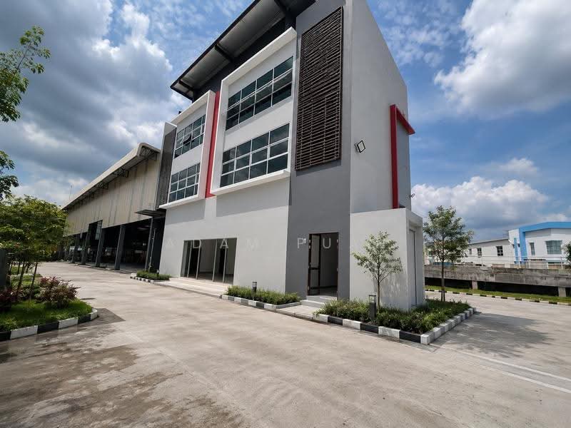 Semi-D Factory for Sale in Balakong (Selangor) - Adam Puah - Exterior - PropertyGuru.com.my