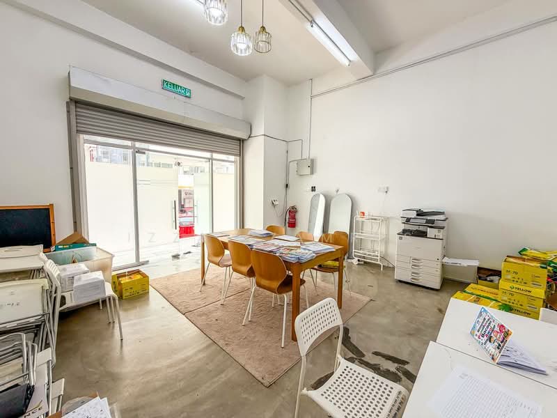 Shop / Office for Sale in Bandar Baru Bangi (Selangor) - Izzat Zamros - Interior - PropertyGuru.com.my