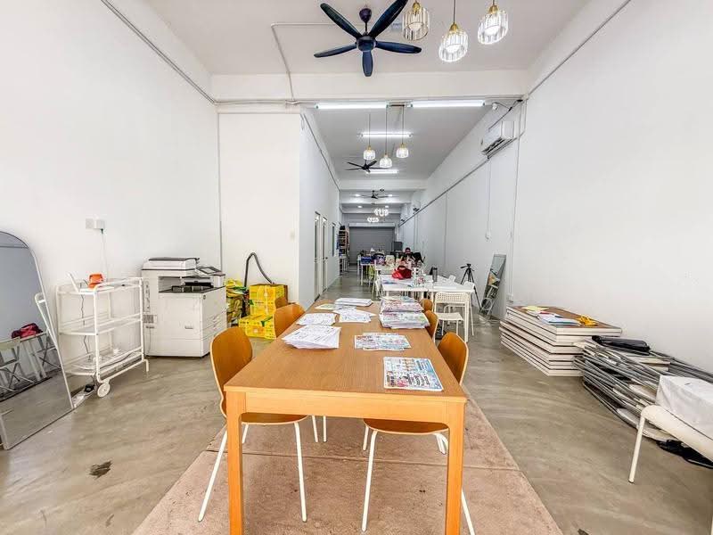 Shop / Office for Sale in Bandar Baru Bangi (Selangor) - Izzat Zamros - Interior - PropertyGuru.com.my
