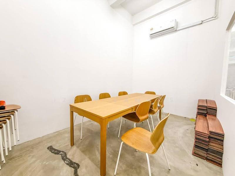 Shop / Office for Sale in Bandar Baru Bangi (Selangor) - Izzat Zamros - Dining Room - PropertyGuru.com.my
