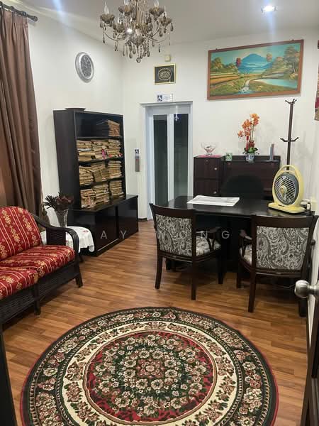 Bungalow House untuk Dijual di Taman Ayer Rajah (Pulau Tikus) - Kay Wong - Study - PropertyGuru.com.my