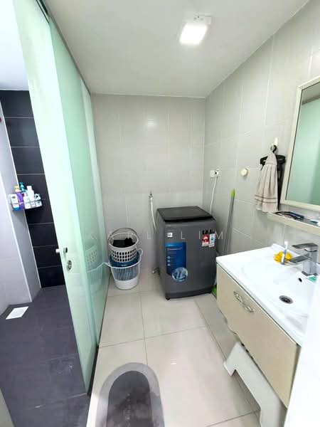 Rumah Teres 2-Tingkat untuk Dijual di Bandar Putra Jaya (Tebrau) - Karl Lim - Bathroom - PropertyGuru.com.my