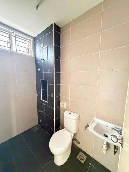 2-storey Terraced House for Sale in Johor Bahru (Johor) - Alan Lee - Bathroom - PropertyGuru.com.my