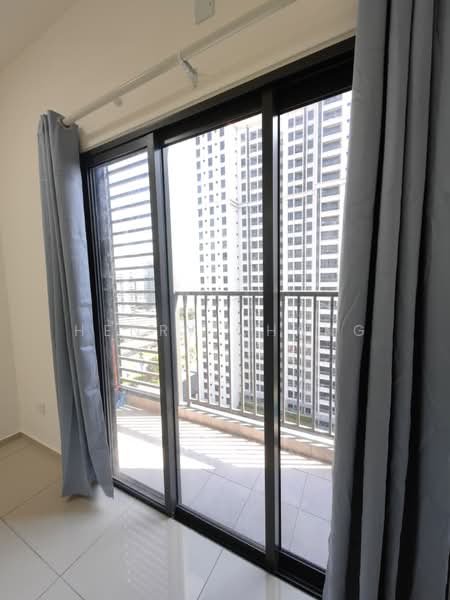 Kediaman Servis untuk Disewa di One Equine - Henry Chang - Balcony - PropertyGuru.com.my