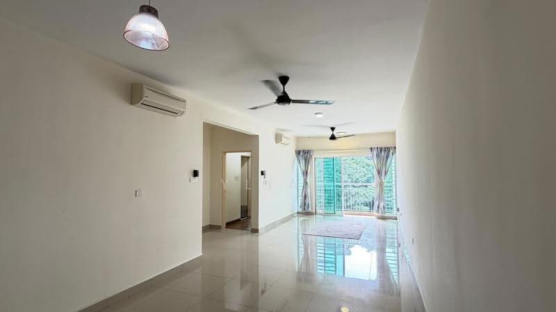 Kediaman Servis untuk Disewa di Metropolitan Square - Iylia . - Living Room - PropertyGuru.com.my