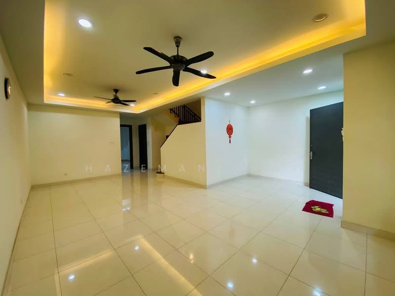 2-storey Terraced House for Sale in Alam Impian (Shah Alam) - Hazeman Omar - Living Room - PropertyGuru.com.my