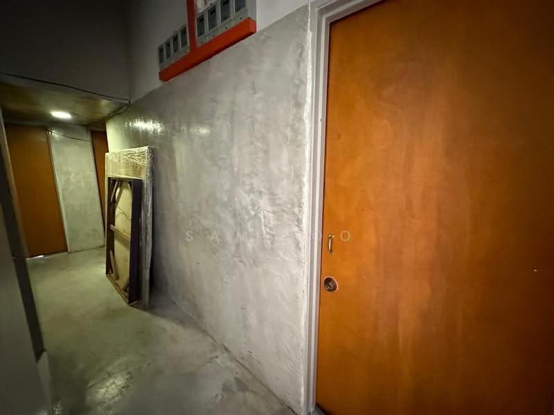 3-storey Terraced House for Sale in Sri Hartamas (Kuala Lumpur) - Sam Hoo - Corridor - PropertyGuru.com.my
