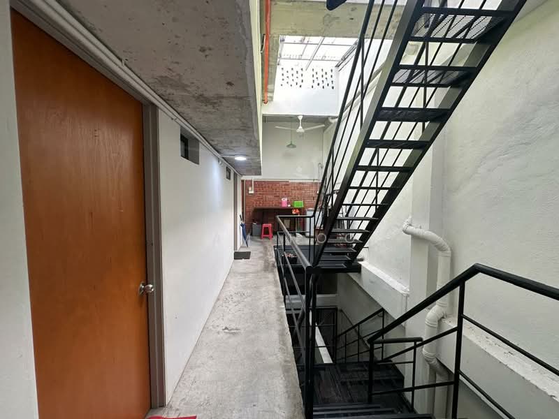 3-storey Terraced House for Sale in Sri Hartamas (Kuala Lumpur) - Sam Hoo - Corridor - PropertyGuru.com.my