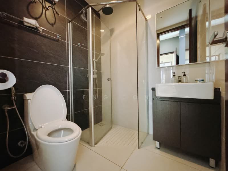 Condominium for Sale at Royal Strand @ Country Garden Danga Bay - Sheng Long - Bathroom - PropertyGuru.com.my