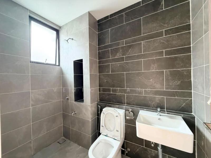 2-storey Terraced House for Sale in Johor Bahru (Johor) - Venice Tang - Bathroom - PropertyGuru.com.my