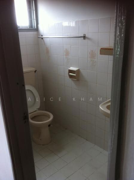 Rumah Teres 2-Tingkat untuk Disewa di Denai Alam (Shah Alam) - Alice Kham - Bathroom - PropertyGuru.com.my