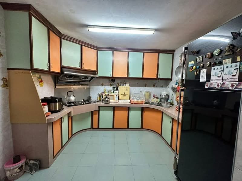 Rumah Teres 2-Tingkat untuk Dijual di Taman Pelangi (Johor Bahru) - Cyrus Yeap - Kitchen - PropertyGuru.com.my