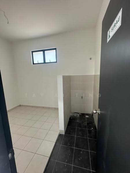 Kilang untuk Disewa di Eco Business Park 1 (Johor Bahru) - Tay Ai Ting - Interior - PropertyGuru.com.my
