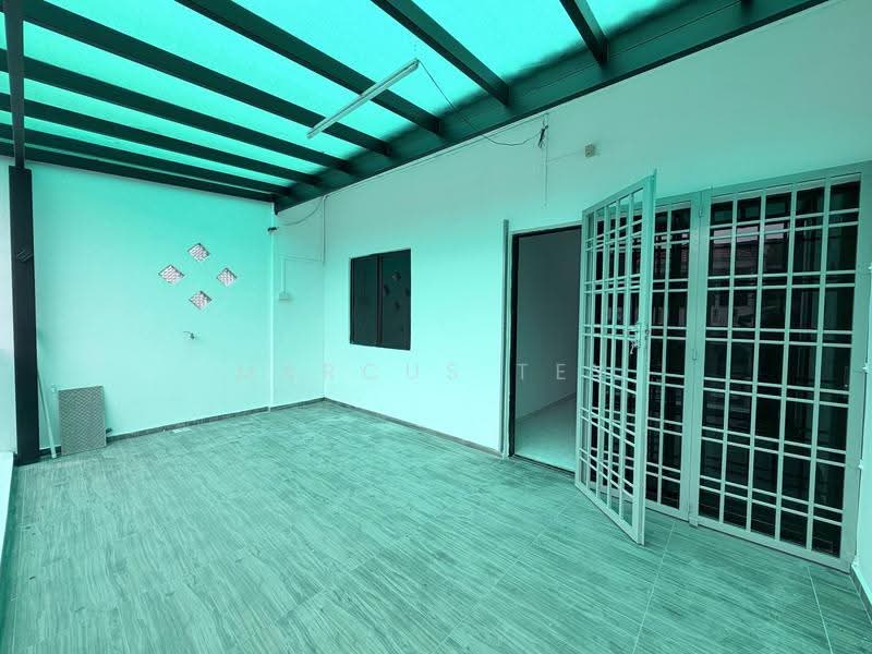 Rumah Teres 2-Tingkat untuk Dijual di Taman Bukit Tiram (Ulu Tiram) - Marcus Tey - Exterior - PropertyGuru.com.my