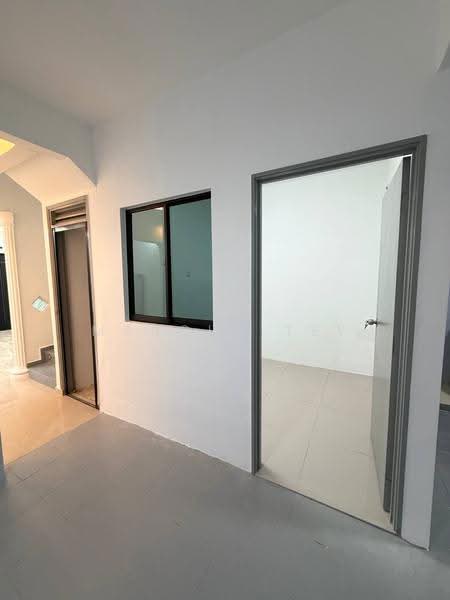 Rumah Teres 2-Tingkat untuk Dijual di Taman Bukit Tiram (Ulu Tiram) - Marcus Tey - Interior - PropertyGuru.com.my