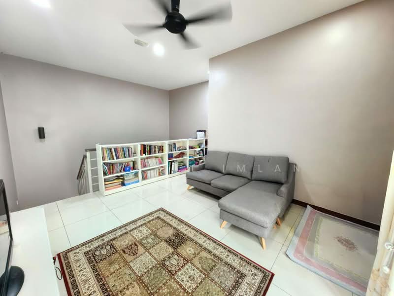 Cluster House for Sale in Skudai (Johor) - Fakhrul Imlan - Living Room - PropertyGuru.com.my