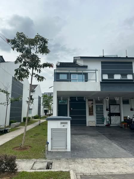 Rumah Bandar untuk Disewa di Dengkil (Selangor) - Roseabelle Low - Exterior - PropertyGuru.com.my