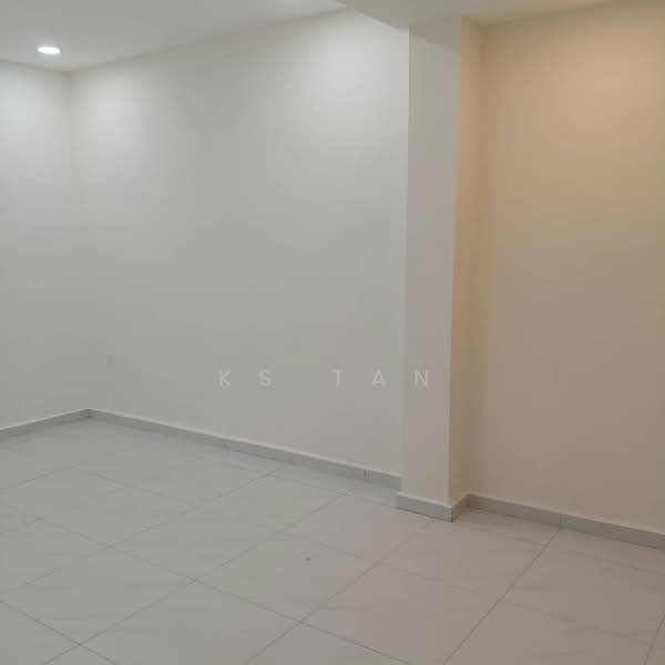 1-storey Terraced House for Sale in Taman Gembira (Tampoi) - KS Tan - PropertyGuru.com.my