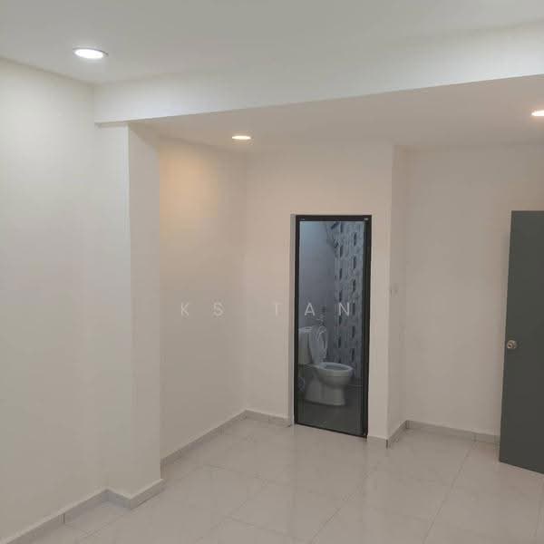 1-storey Terraced House for Sale in Taman Gembira (Tampoi) - KS Tan - PropertyGuru.com.my