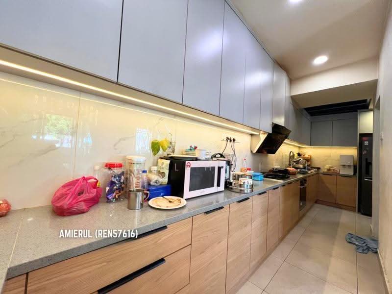 Rumah Teres 3-Tingkat untuk Dijual di Puchong (Selangor) - Amierul Hafizie - Kitchen - PropertyGuru.com.my