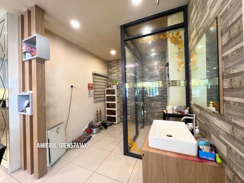 Rumah Teres 3-Tingkat untuk Dijual di Puchong (Selangor) - Amierul Hafizie - PropertyGuru.com.my