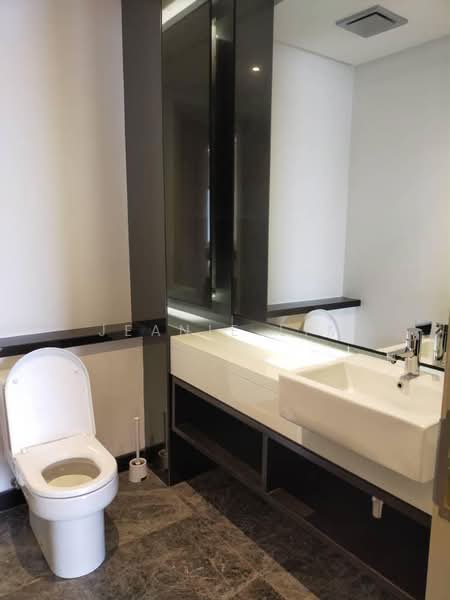 Kediaman Servis untuk Disewa di Straits Residences - Jeanie Lim - Bathroom - PropertyGuru.com.my