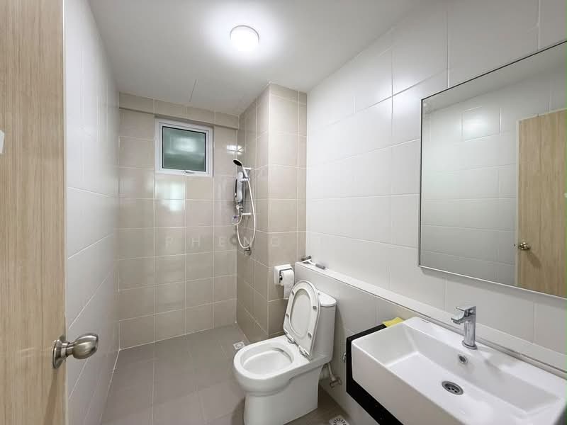 Kondominium untuk Disewa di Havana Beach Residences - Pheng Han - Bathroom - PropertyGuru.com.my