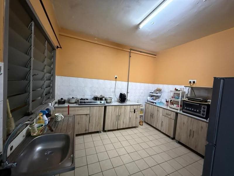 Apartment for Sale at Sri Intan 2 - Amber Ng - Kitchen - PropertyGuru.com.my