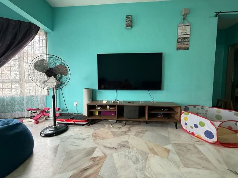 Apartment for Sale at Sri Intan 2 - Amber Ng - Living Room - PropertyGuru.com.my