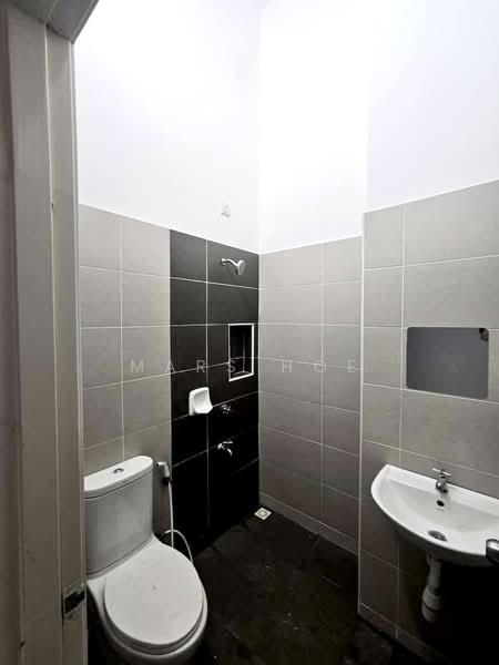 Rumah Teres 2-Tingkat untuk Dijual di Taman Mutiara Rini (Skudai) - Mars Hoe - Bathroom - PropertyGuru.com.my