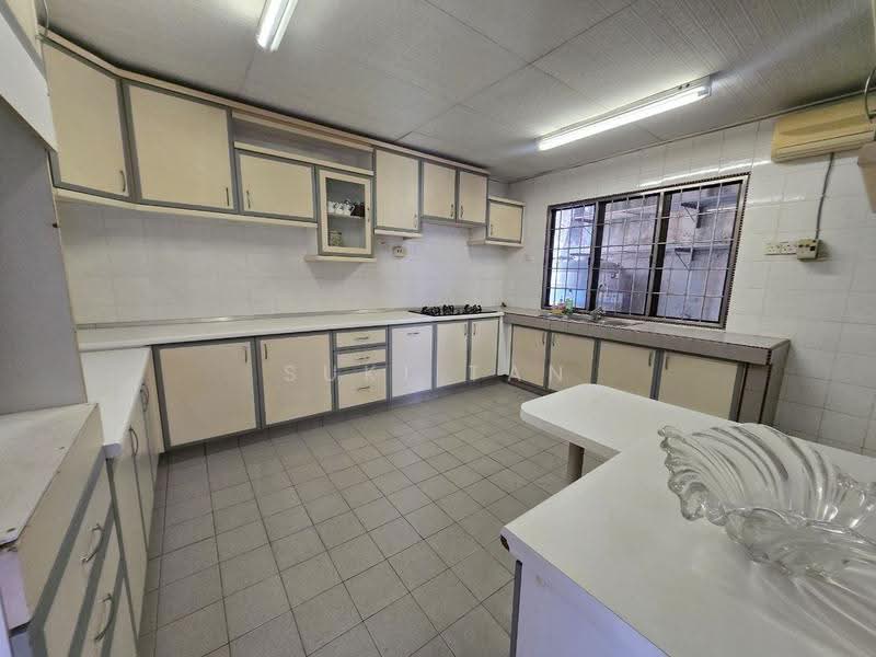 Bungalow House for Sale in Taman Bukit Desa (Taman Desa) - Suki Tan - Kitchen - PropertyGuru.com.my
