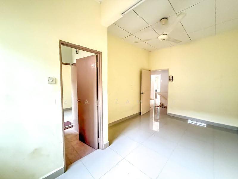 2-storey Terraced House for Sale in SS7 (Petaling Jaya) - Izzat Zamros - Interior - PropertyGuru.com.my