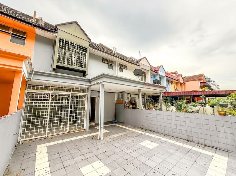 2-storey Terraced House for Sale in SS7 (Petaling Jaya) - Izzat Zamros - Exterior - PropertyGuru.com.my