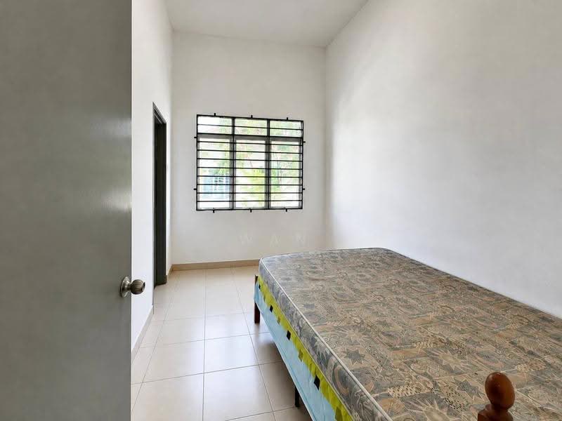 2-storey Terraced House for Sale in Shah Alam (Selangor) - Wan Azlan Ahmad - Bedroom - PropertyGuru.com.my